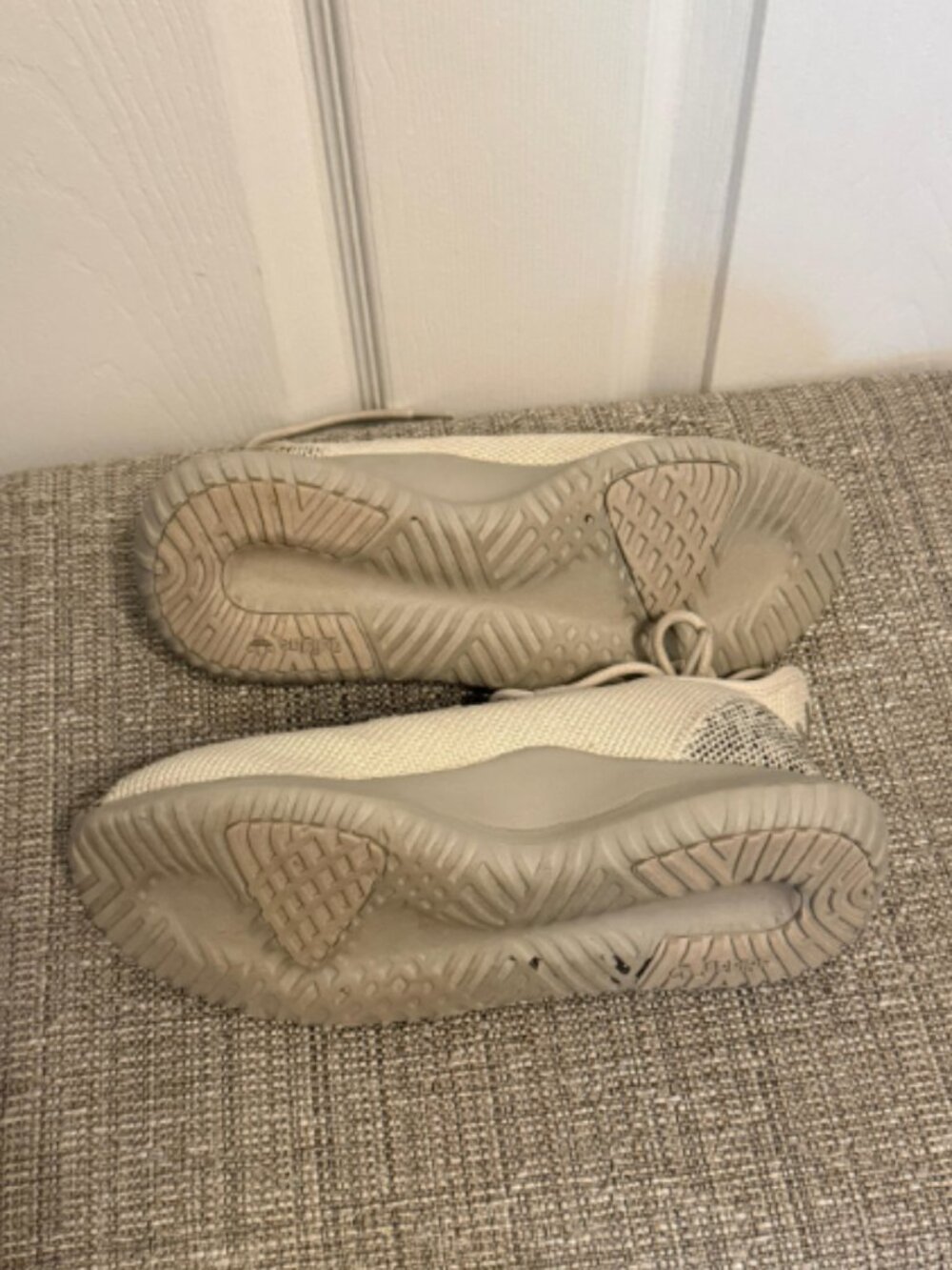 Adidas Tubular Shadow Running Shoes Sneakers Gray Beige Kid's Size 5.5 - Picture 6 of 7